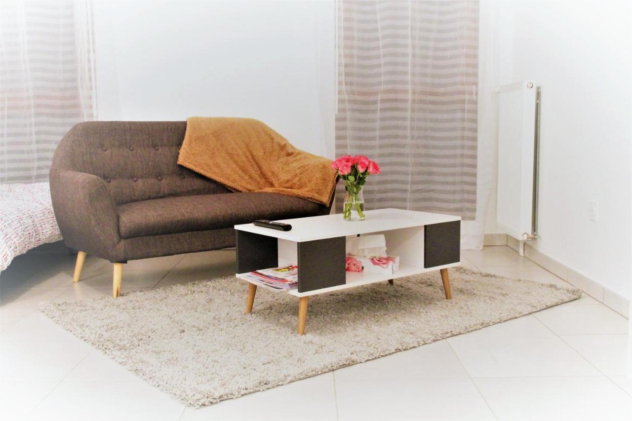 Appartement Tout Equipe, Cosy Сен Дени Екстериор снимка